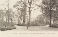 2254 Veersche Singel (Buiten de Dampoort). Middelburg. Gezicht op een park aan de Veersesingel buiten de Dampoort te ...