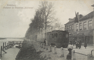 2391 Middelburg Aankomst der Stoomtram Walcheren . Gezicht op de stoomtram en de halte aan de Blauwedijk te Middelburg, ...