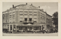 2395 Hôtel Café Restaurant De La Station J.C.A. van Heijl Middelburg Telef. Interc. 445. Gezicht op het ...