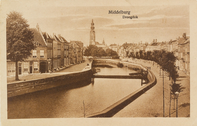 2461 Middelburg Droogdok. Gezicht op het Dok en omgeving te Middelburg, met op de achtergrond de Abdijtoren