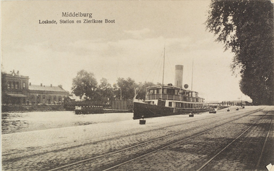 2523 Middelburg Loskade, Station en Zierikzee Boot. De Loskade te Middelburg, met in het kanaal door Walcheren de ...