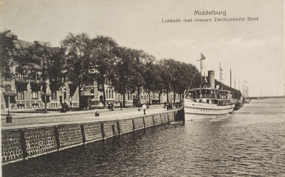 2525 Middelburg Loskade met nieuwe Zierikzeesche Boot. Gezicht op de Loskade te Middelburg met de spoorboot ...