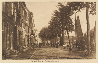 2556 Middelburg Rouaansche Kade. Gezicht op een deel van de Rouaansekaai te Middelburg