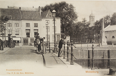 2663 Rouaanschekade Middelburg. Gezicht op de Spijkerbrug en een deel van de Rouaansekaai te Middelburg met rechts de ...
