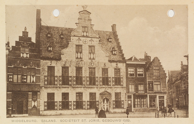 2797 Middelburg. Balans. Sociëteit St. Joris, gebouwd 1582. Gezicht op de Balans te Middelburg met de Sint Jorisdoelen ...