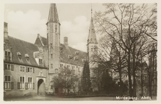 2970 Middelburg. Abdij. Gezicht op het Abdijplein te Middelburg met het gastenverblijf van de ambtswoning van de ...