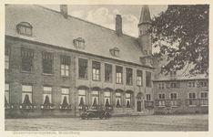 3172 Gouvernementsgebouw, Middelburg. Gezicht op het Abdijplein te Middelburg met de ambtswoning van de commissaris der ...