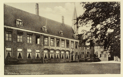 3173 Middelburg. Gouvernementsgebouw. Gezicht op het Abdijplein te Middelburg met de ambtswoning van de commissaris der ...