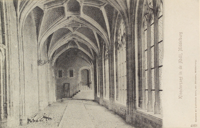 3274 Kloostergang in de Abdij, Middelburg. Een kloostergang rond het Muntplein in de Abdij te Middelburg