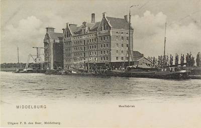 3495 Middelburg Meelfabriek. Gezicht op de meelfabriek van de firma wed. J.H.C. Kakebeeke Gz. aan het Kanaal door ...