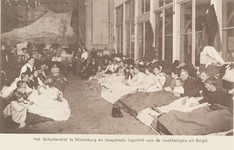 3693 Het Schuttershof te Middelburg als slaapplaats ingericht voor de vluchtelingen uit België. Belgische vluchtelingen ...