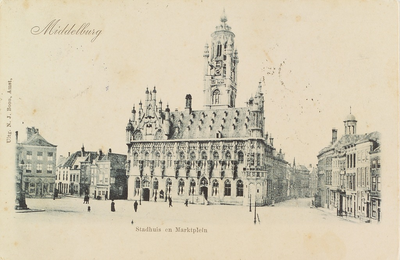 3781 Middelburg Stadhuis en Marktplein. Gezicht op het stadhuis aan de Grote Markt te Middelburg met links het begin ...