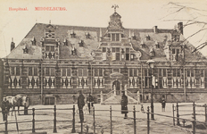 3865 Hospitaal. Middelburg. Gezicht op het militair hospitaal aan Achter de Houttuinen te Middelburg met links een ...