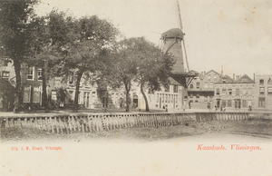 4099 Kaaskade. Vlissingen. Gezicht op de Kaaskade en de molen aan de Molenstraat te Vlissingen