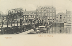 4561 Vlissingen. Stadhuis met Schipbrug. Het Van Dishoeckhuis en de Schipbrug aan de Houtkade te Vlissingen