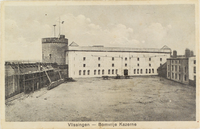 4582 Vlissingen - Bomvrije Kazerne. De Gevangentoren met de Bomvrije Kazerne aan Boulevard de Ruyter te Vlissingen