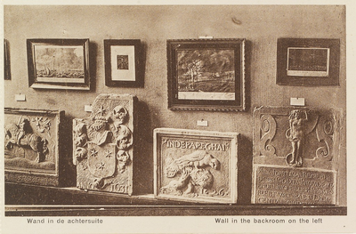 4595 Wand in de achtersuite / Wall in the backroom on the left. Een deel van de collectie van het Stedelijk Museum aan ...
