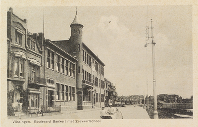 4623 Vlissingen. Boulevard Bankert met Zeevaartschool. Zeevaartschool De Ruyter aan Boulevard Bankert te Vlissingen