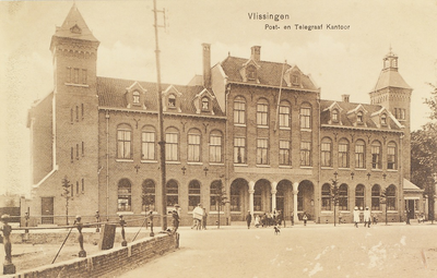 4636 Vlissingen Post- en Telegraaf Kantoor. Het postkantoor aan de Steenen Beer te Vlissingen
