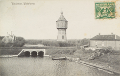 4646 Vlissingen, Watertoren. Gezicht op de watertoren en een deel van de Spuikom te Vlissingen