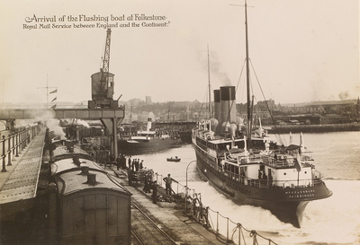 4852 Arrival of the Flushing boat at Folkestone. Royal Mail Service between England and the Continent. De mailboot ...