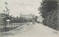 4938 Vlissingen Zandweg, achter het Grand Hôtel. Gezicht op de achterzijde van Grand Hotel Britannia gelegen aan ...