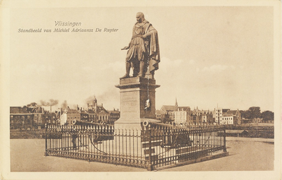 4982 Vlissingen Standbeeld van Michiel Adriaansz De Ruyter. Het standbeeld van Michiel Adriaanszoon de Ruyter op het ...