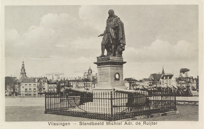 4992 Vlissingen - Standbeeld Michiel Adr. de Ruijter. Het standbeeld van Michiel Adriaanszoon de Ruyter op het ...