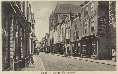 5265 Goes - Lange Kerkstraat. Gezicht op de Lange Kerkstraat in Goes in de richting van de Klokstraat