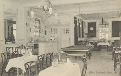 5452 Hôtel Zoutkeet, Goes. Interieur van een zaal in Hotel Zoutkeet in Goes, met een tapkast en biljarttafel