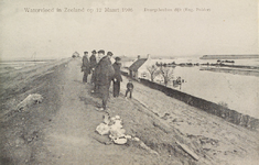 5780 Watervloed in Zeeland op 12 Maart 1906 Doorgebroken dijk (Eng. Polder). Gezicht op een in 1906 doorgebroken dijk ...