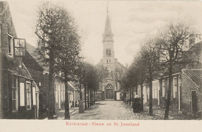 605 Kerkstraat - Nieuw en St. Joosland. Gezicht op de Kerkstraat in Nieuwland