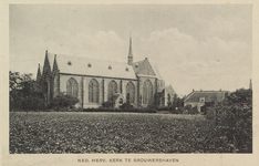 6094 Ned. Herv. Kerk te Brouwershaven. Gezicht op de zuidzijde van de Nicolaaskerk te Brouwershaven