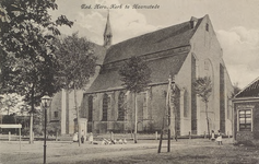 6318 Ned. Herv. Kerk te Haamstede. De noordzijde van de Nederlandse Hervormde kerk van Haamstede