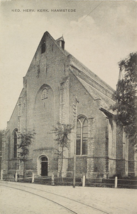 6320 Ned. Herv. Kerk, Haamstede. De westzijde van de Nederlandse Hervormde kerk te Haamstede