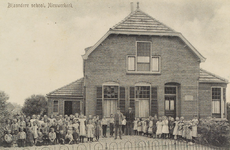 6443 Bijzondere school, Nieuwerkerk. De School met den Bijbel aan de Rolleklootsedijk in Nieuwerkerk