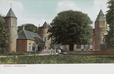 661 Kasteel: Westhoven. De voorzijde van kasteel Westhove bij Oostkapelle