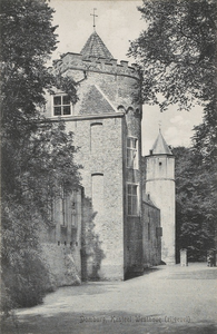 694 Domburg, Kasteel Westhove (zijgevel). Een zijgevel van kasteel Westhove bij Oostkapelle