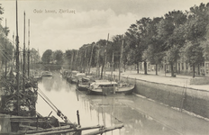 7152 Oude Haven, Zierikzee. Gezicht op de Oude Haven [haven] te Zierikzee, in de richting van het Havenpark