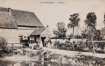7244 St. Annaland. - Java . Gezicht op een boerenhofstede aan de Javadijk in Sint Annaland