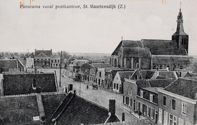 7250 Panorama vanaf postkantoor, St. Maartensdijk (Z.). Gezicht op de Markt en de Nederlandse Hervormde kerk in Sint ...