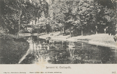 730 Ipenoord bij Oostkapelle. Een waterpartij met miniatuurboot in het park bij het huis Ipenoord te Oostkapelle