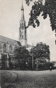 7671 R.K. Kerk Hulst. De St. Willibrorduskerk te Hulst