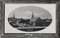7750 Sas van Gent. Panorama. Impressie van Sas van Gent met de R.K. en de Ned. Herv. kerk. De afbeelding is gevat in ...