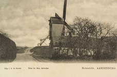 8096 Molenzicht. Aardenburg. De Westmolen te Aardenburg; een open standaardmolen, gebouwd op de noordelijke ...