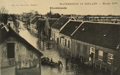8952 Kloosterzande. Watersnood in Zeeland - Maart 1906. Gezicht op het overstroomde dorp Kloosterzande