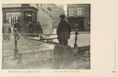 9074 Watervloed 12 Maart 1906 Schotsche Hoek, Vlissingen. Gezicht op de overstroomde Schotse Hoek te Vlissingen