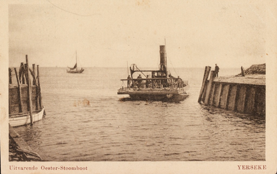 9503 Uitvarende Oester-Stoomboot Yerseke. Een oester-stoomboot van de haven van Yerseke uit op weg naar de oesterpercelen