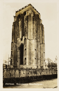 9721 Zierikzee Sint-Lievens Monstertoren. De Sint Lievensmonstertoren te Zierikzee tijdens restauratie