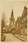 9738 Stationstraat, Domburg. Gezicht in de Stationsstraat te Domburg met achter de Nederlandse Hervormde kerk